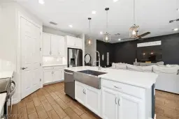 Picture of 15361 Floresta Ln, Fort Myers, FL 33908