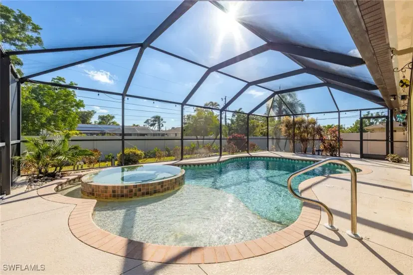 Picture of 4129 SE 1St Pl, Cape Coral FL 33904