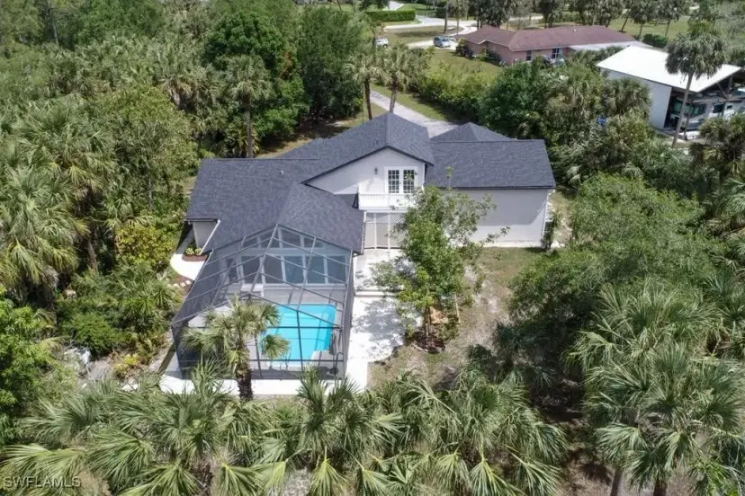 Picture of 211 11Th St Nw, Naples FL 34120