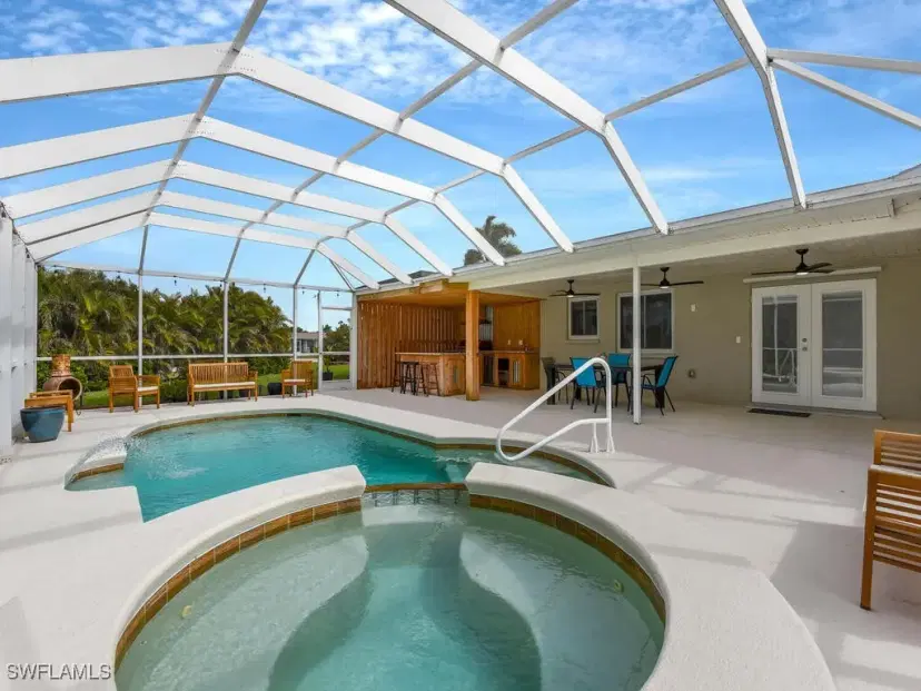 Picture of 4002 SE 10Th Ave, Cape Coral FL 33904