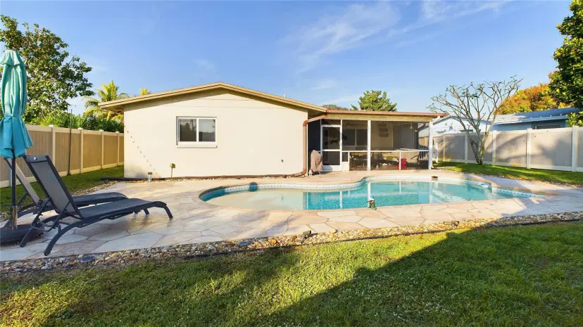 Picture of 2231 NW 93Rd Way, Pembroke Pines FL 33024