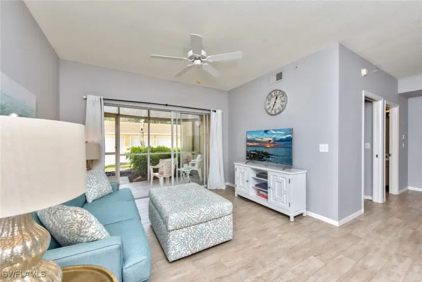 Picture of 4610 Saint Croix Ln 1016, Naples FL 34109