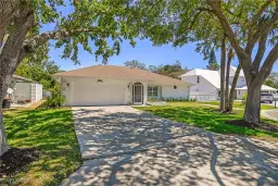 Picture of 2560 11Th Cir, Naples, FL 34103