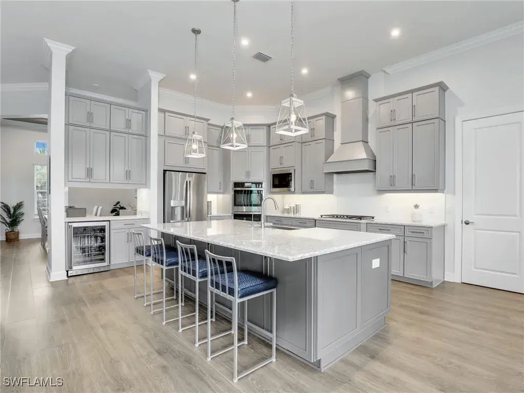 Picture of 15583 Montello Ln, Naples, FL 34114