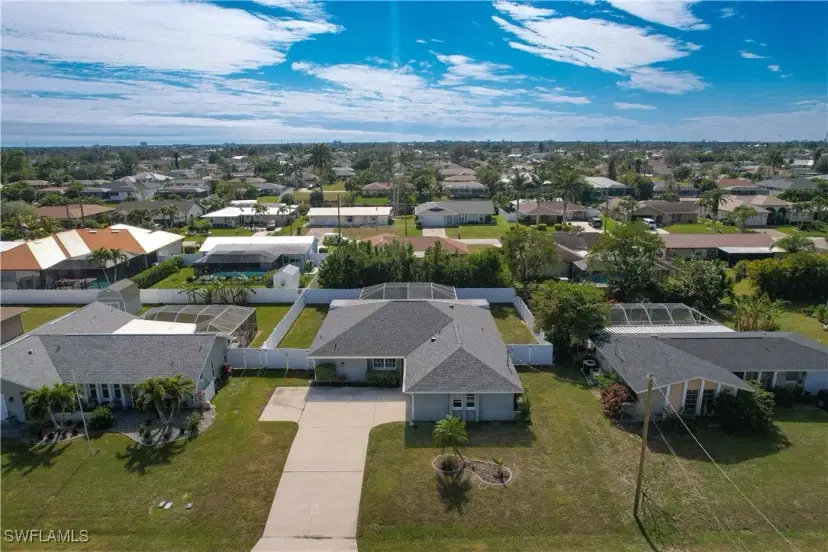 Picture of 1316 SE 28Th Ter, Cape Coral FL 33904