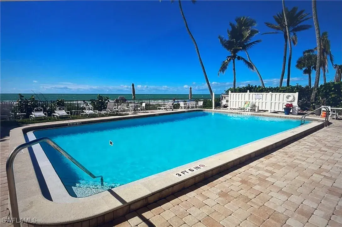Picture of 1977 Gulf Shore Blvd N 306, Naples, FL 34102