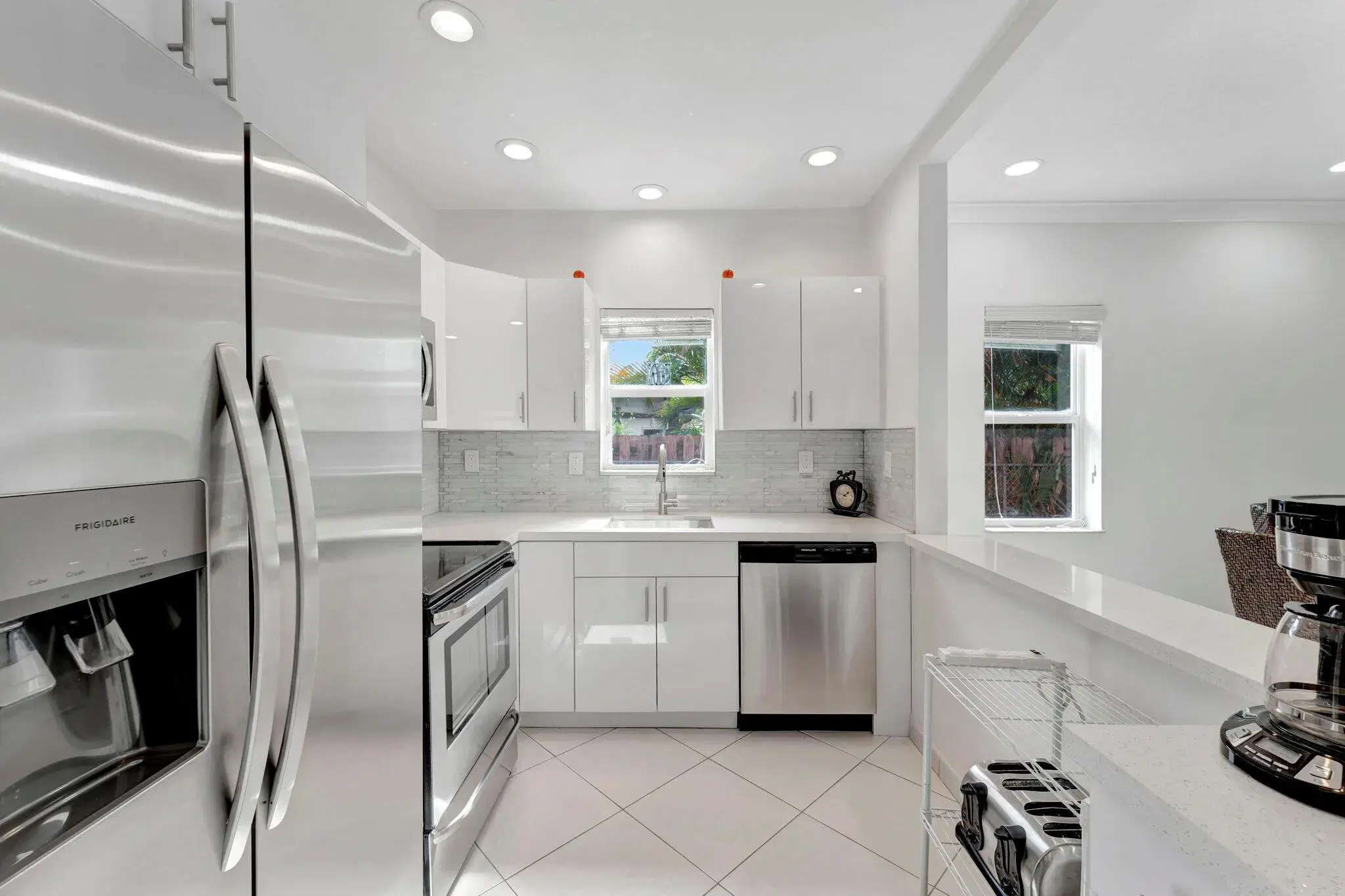 Picture of 1450 N Riverside Drive 103, Pompano Beach, FL 33062