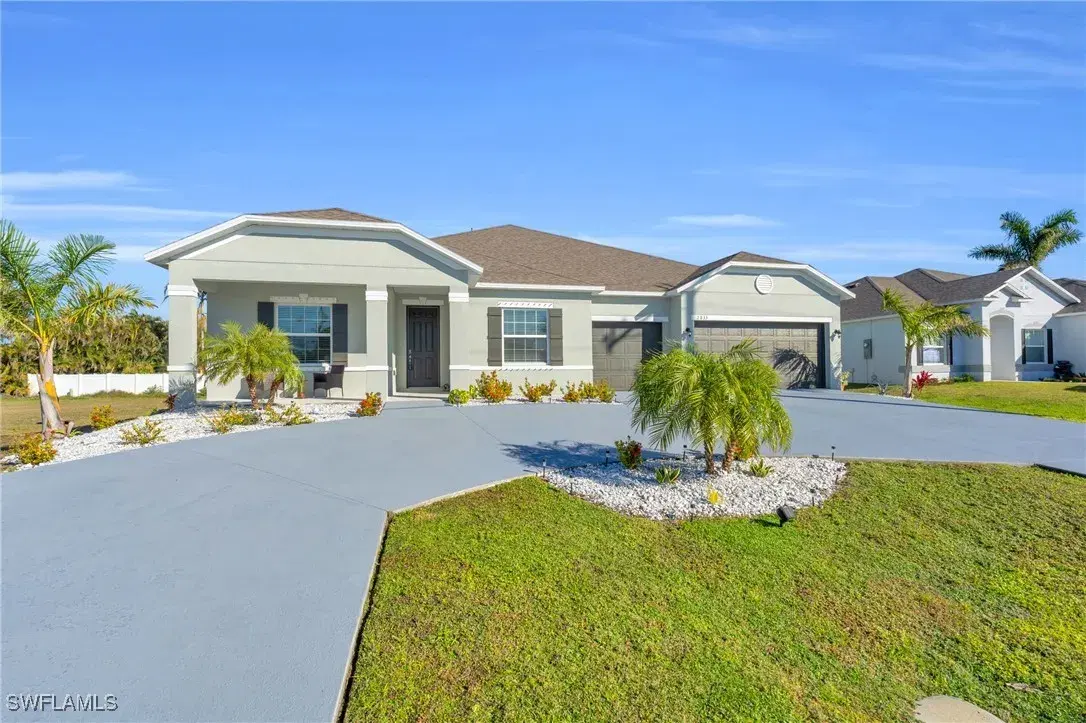Picture of 2833 Gleason Pkwy, Cape Coral, FL 33914