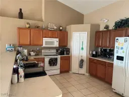 Picture of 1021 NW Juanita Pl, Cape Coral, FL 33993