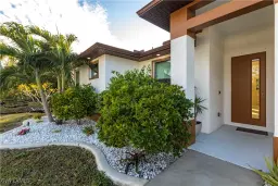 Picture of 18580 Sarasota Rd, Fort Myers, FL 33967
