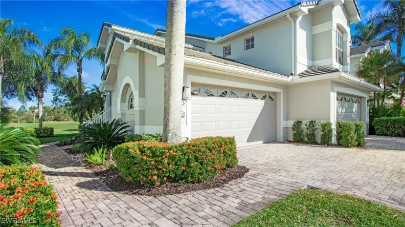 Picture of 6035 Pinnacle Ln 7-703, Naples FL 34110