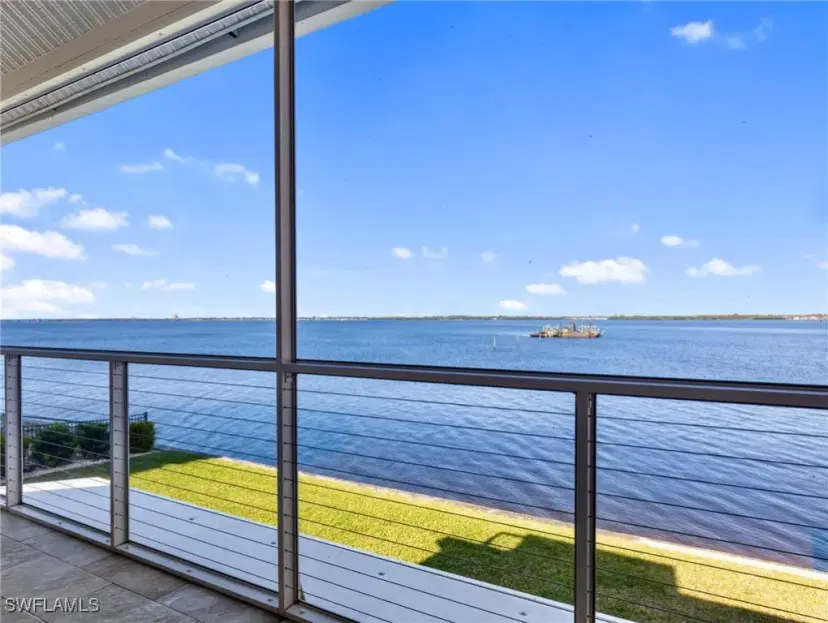 Picture of 3575 Edgewood Ave, Fort Myers FL 33916