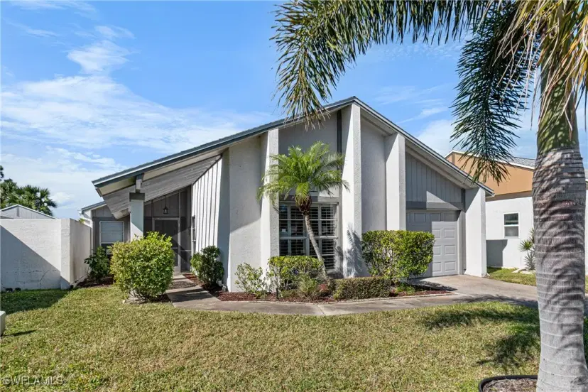Picture of 9761 Maplecrest Cir, Lehigh Acres FL 33936