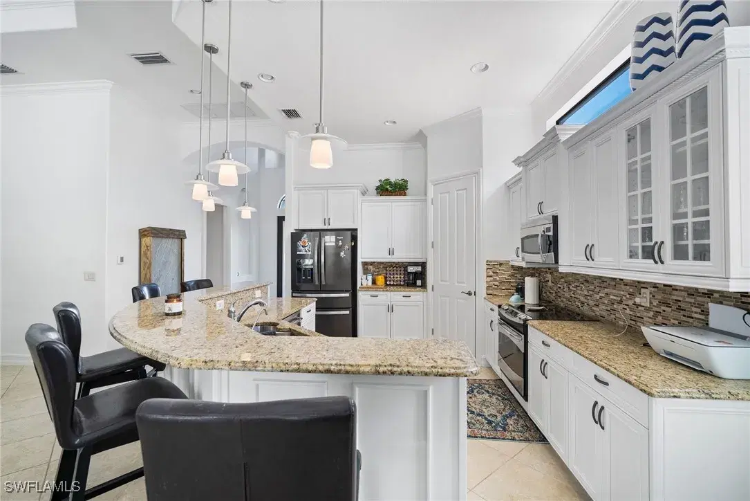 Picture of 8326 Adelio Ln, Fort Myers, FL 33912