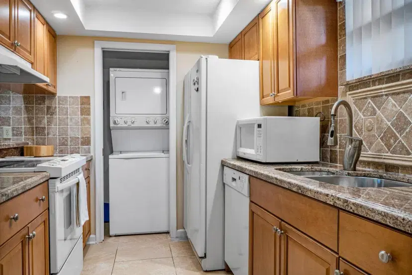 Picture of 13334 Polo Club Road 238, Wellington FL 33414