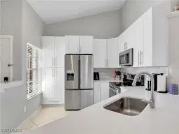 Picture of 1101 Sweetwater Ln 1204, Naples, FL 34110