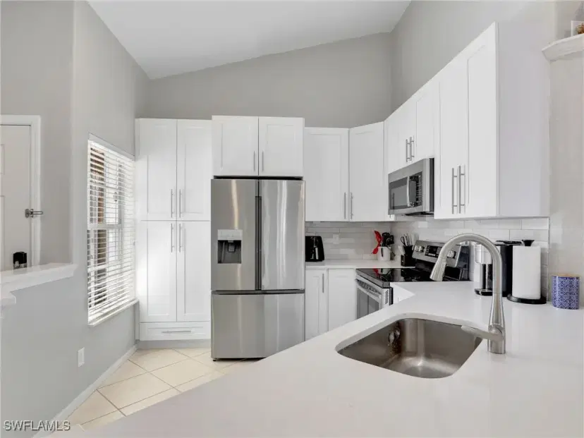 Picture of 1101 Sweetwater Ln 1204, Naples FL 34110