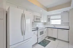 Picture of 3810 Via Poinciana 606, Lake Worth, FL 33467