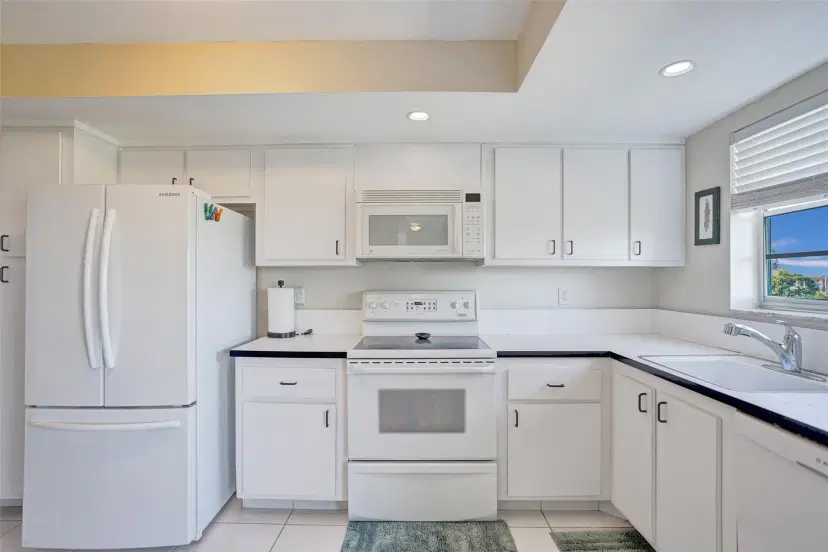 Picture of 3810 Via Poinciana 606, Lake Worth FL 33467