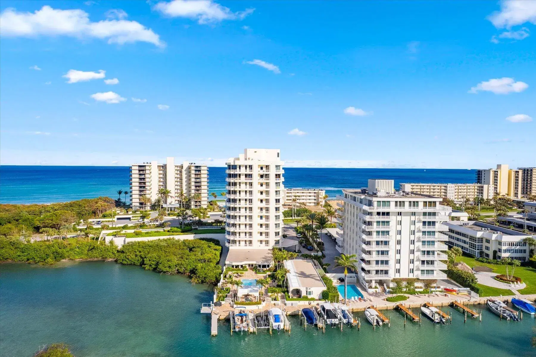 Picture of 425 Beach Road Ph-O, Tequesta, FL 33469
