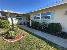 Picture of 938 Dolphin Dr, Cape Coral, FL 33904