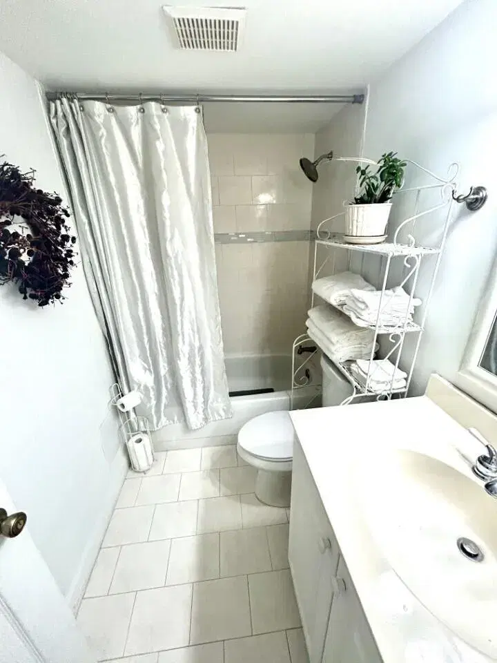 Picture of 3531 Pine Needle Drive C-1, Greenacres FL 33463
