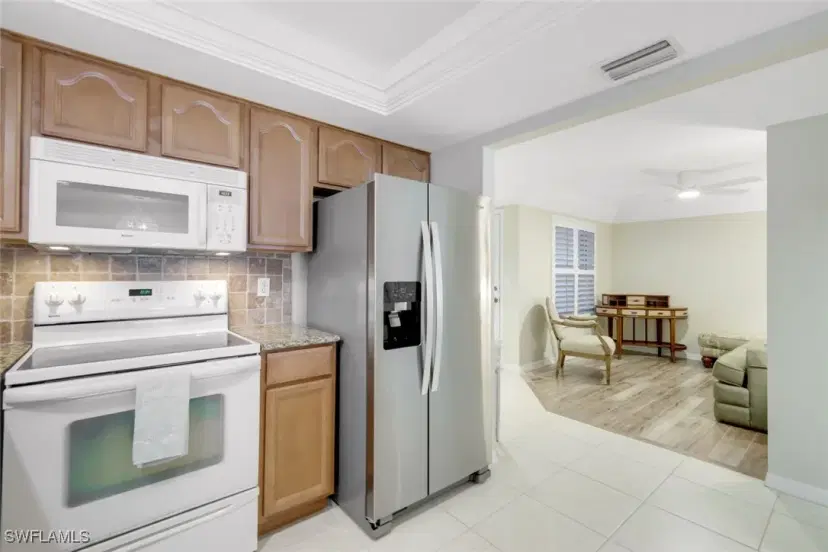 Picture of 6640 Ilex Cir 7H, Naples FL 34109