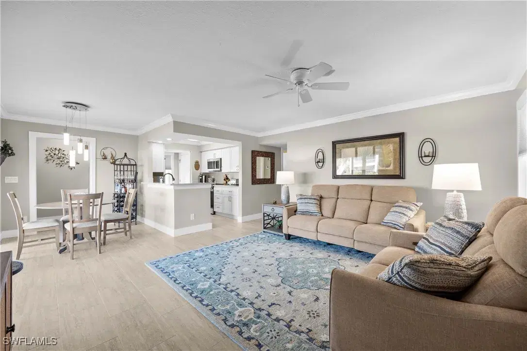 Picture of 1155 Sandpiper St B7, Naples, FL 34102