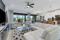 Picture of 2567 Seychelles Dr 207, Naples, FL 34112