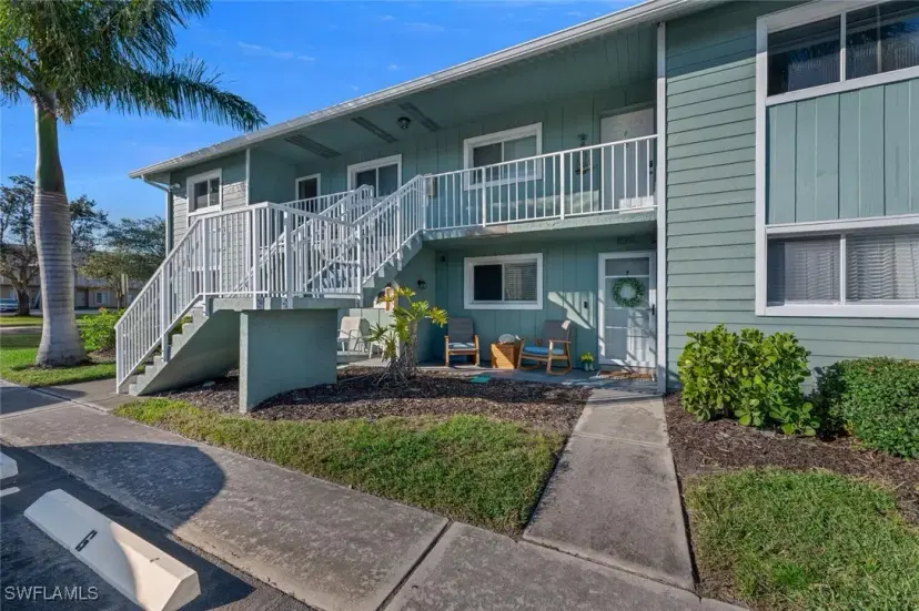 Picture of 154 Cypress Way E 1102, Naples FL 34110
