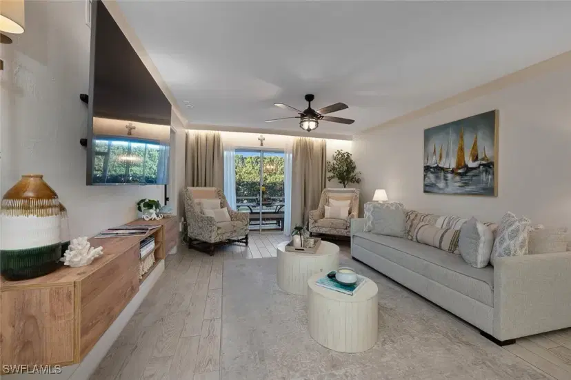 Picture of 154 Cypress Way E 1102, Naples FL 34110