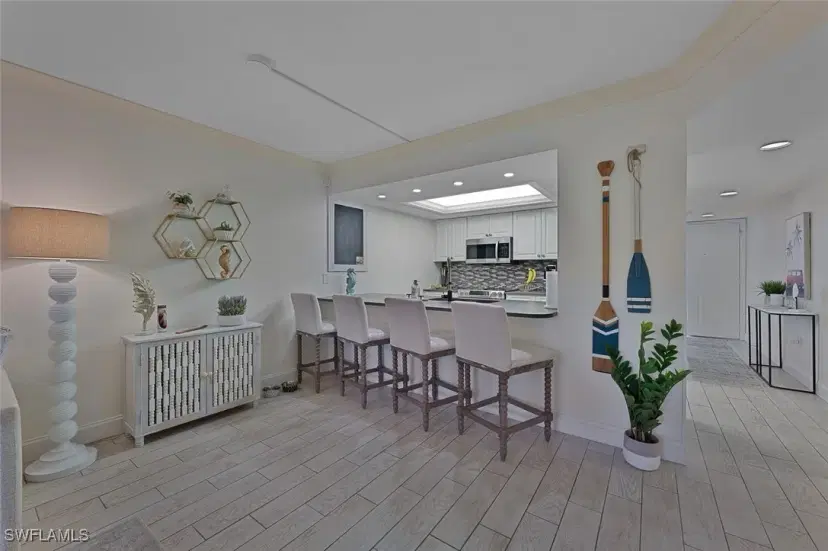 Picture of 154 Cypress Way E 1102, Naples FL 34110