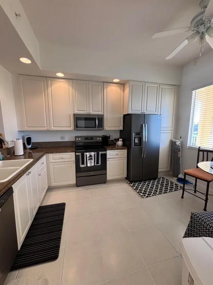 Picture of 14 Harbour Isle Drive W Ph-1, Fort Pierce FL 34949