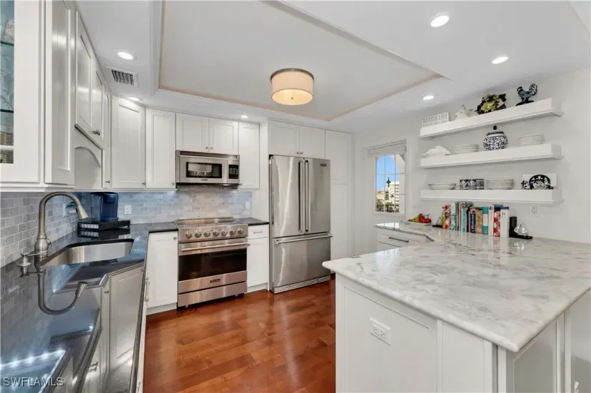Picture of 2401 Gulf Shore Blvd N 64, Naples FL 34103