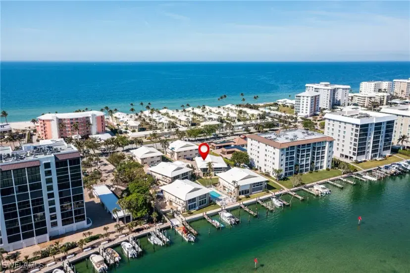 Picture of 2500 Gulf Shore Blvd N N6, Naples FL 34103