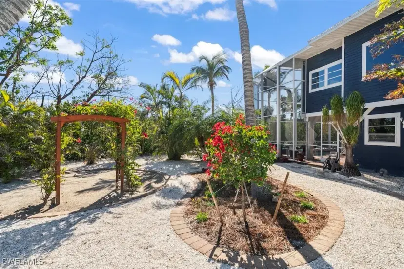 Picture of 2449 Harbour Ln, Sanibel FL 33957