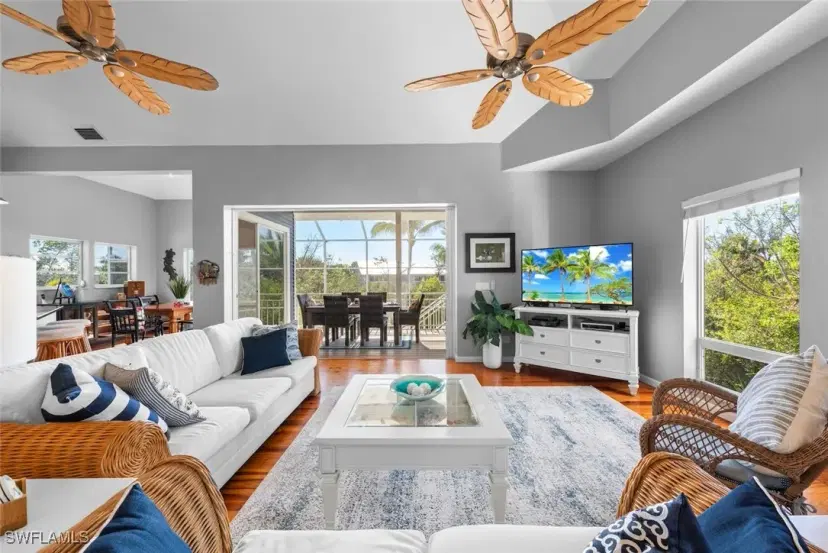 Picture of 2449 Harbour Ln, Sanibel FL 33957