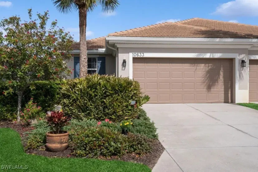 Picture of 10633 Camarelle Cir, Fort Myers FL 33913