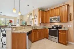 Picture of 10633 Camarelle Cir, Fort Myers, FL 33913