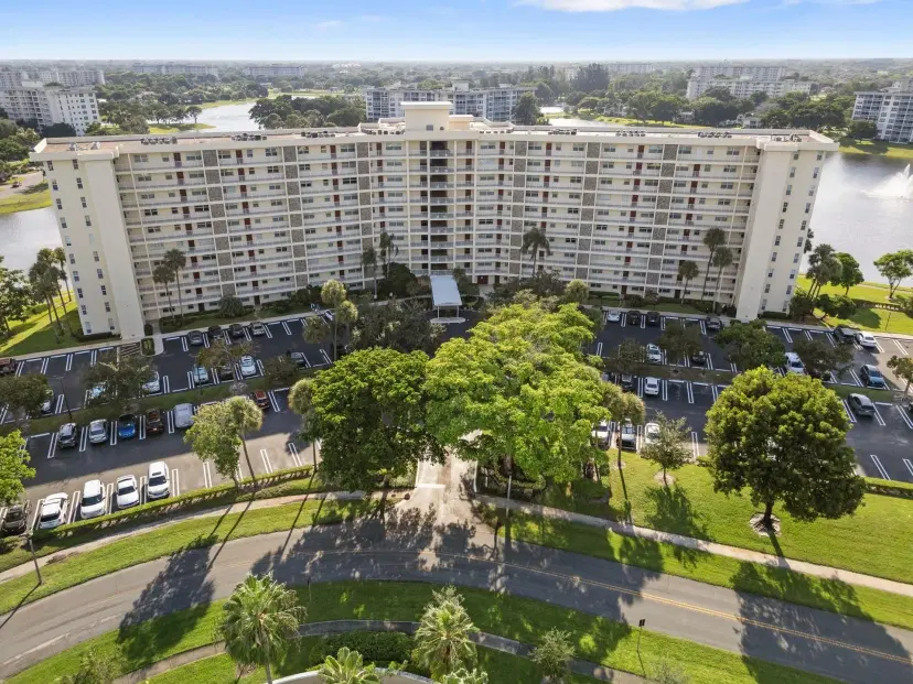 Picture of 3095 N Course Dr 211, Pompano Beach FL 33069