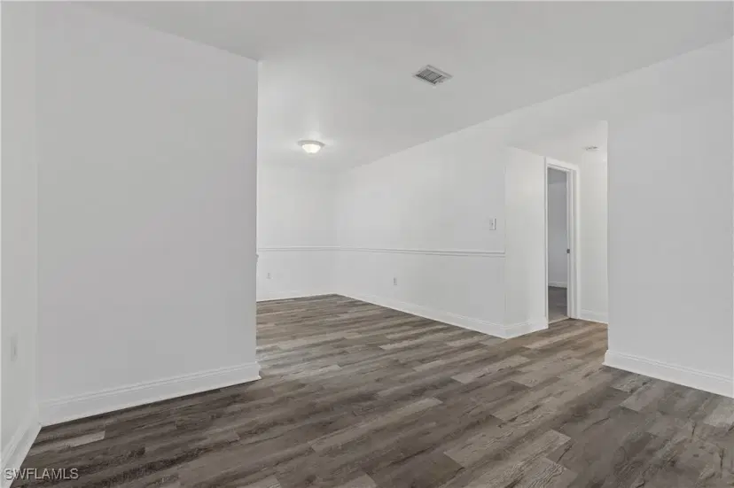Picture of 12658 Kenwood Ln D, Fort Myers FL 33907
