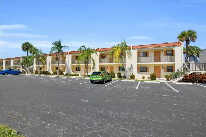 Picture of 16361 Dublin Cir 202, Fort Myers FL 33908