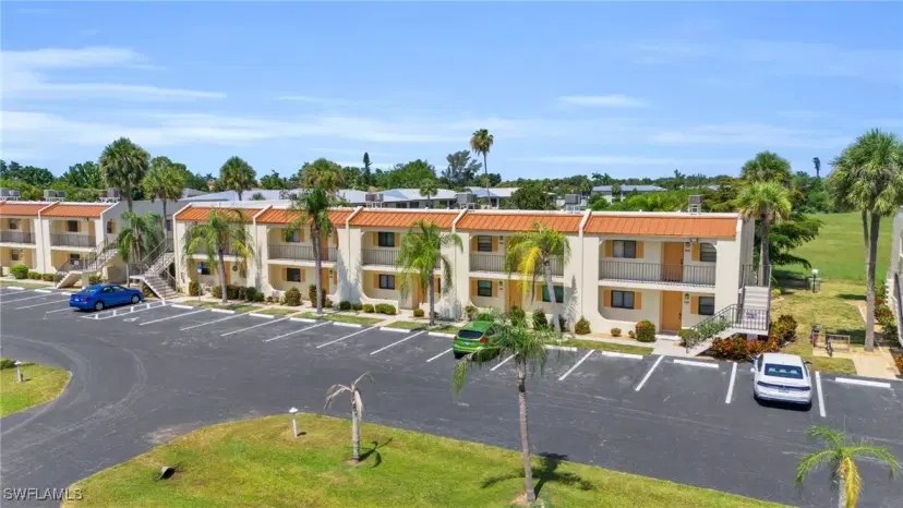 Picture of 16361 Dublin Cir 202, Fort Myers FL 33908