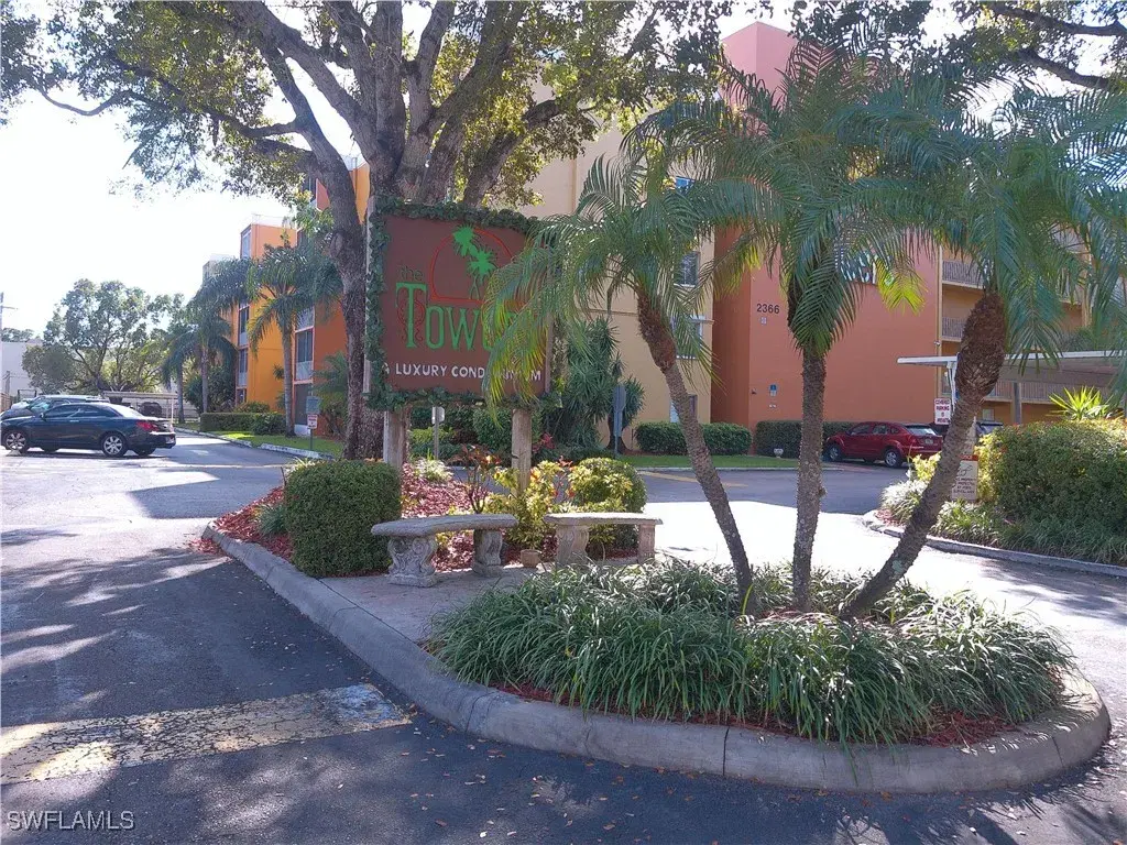 Picture of 2366 E Mall Dr 403, Fort Myers, FL 33901