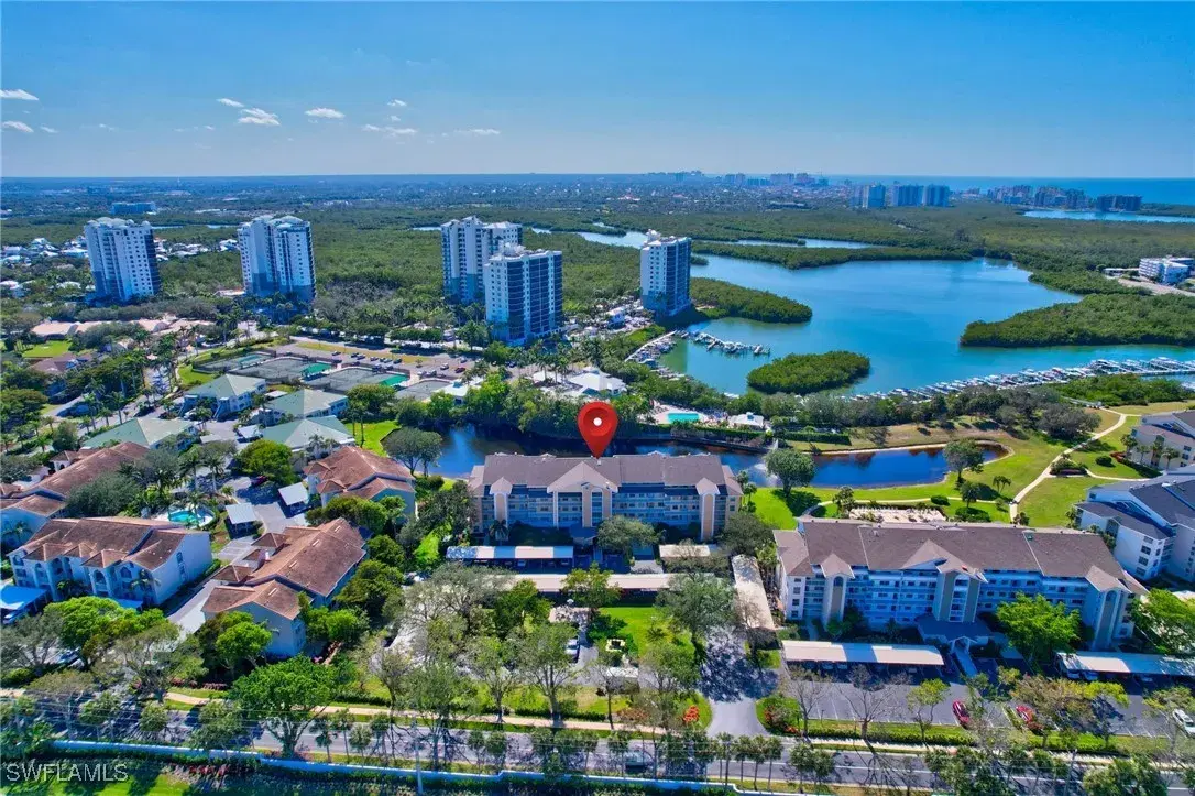 Picture of 380 Horse Creek Dr 104, Naples, FL 34110