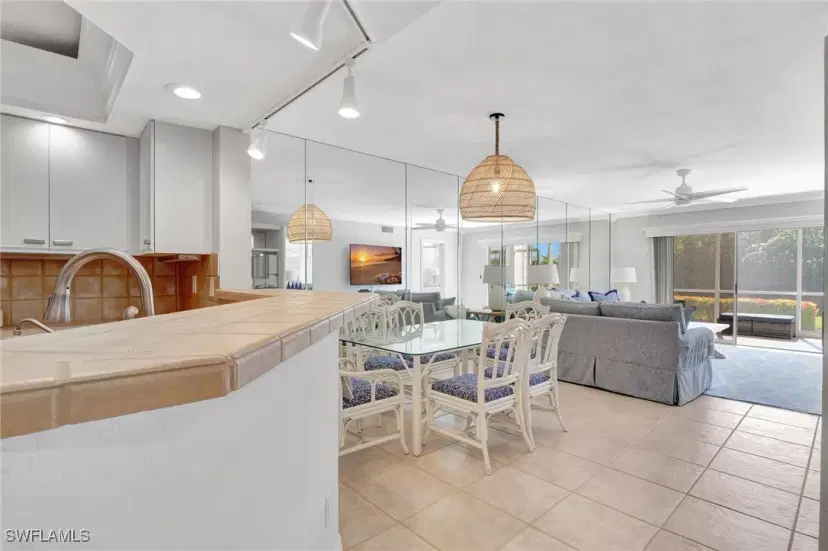 Picture of 380 Horse Creek Dr 104, Naples FL 34110