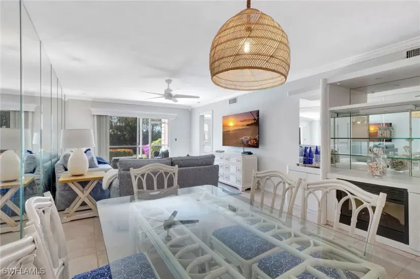 Picture of 380 Horse Creek Dr 104, Naples FL 34110
