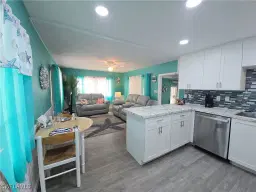 Picture of 19 Moorhead Mnr 19, Naples, FL 34112