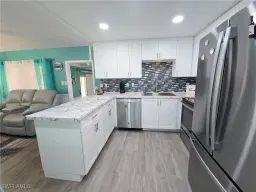 Picture of 19 Moorhead Mnr 19, Naples, FL 34112