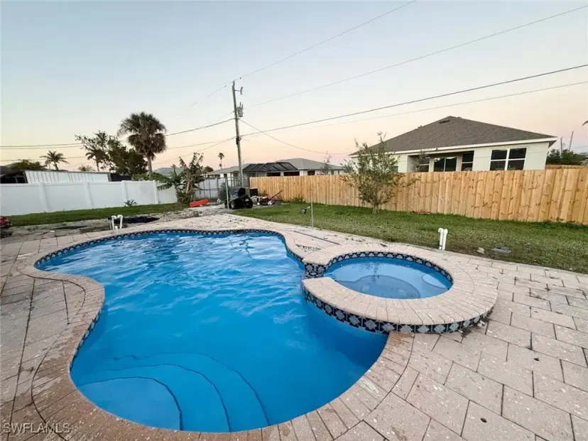 Picture of 3915 SW 1St Pl, Cape Coral FL 33914